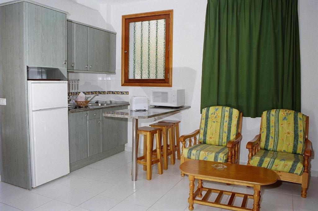 Alhambra Boutique Apartments Playa del Inglés Quarto foto